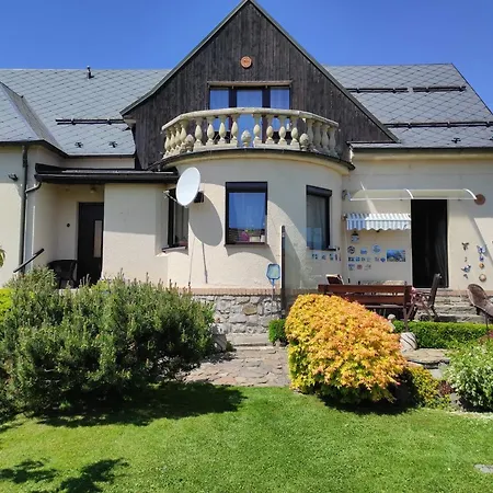 Daire U Lesa Bohutín